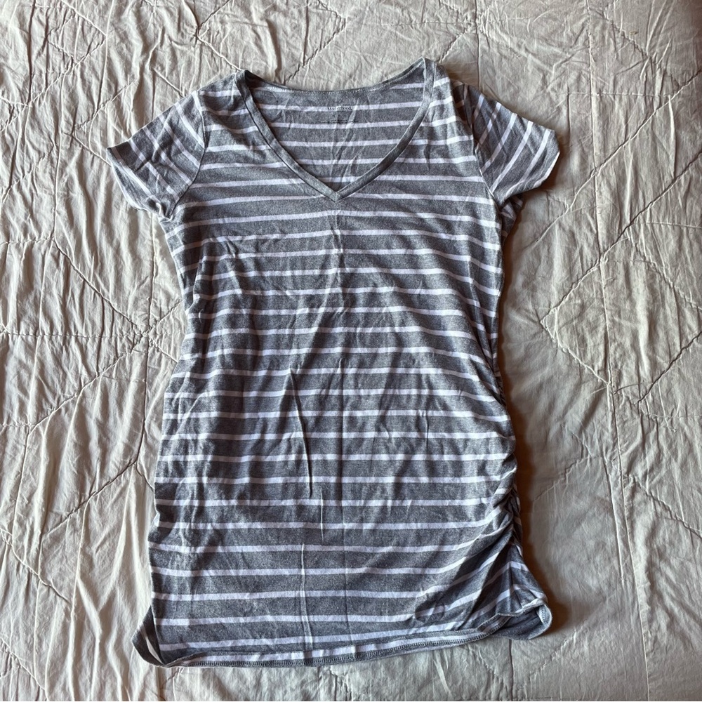 Motherhood Maternity Gray and White Striped Short‎ Sleeve Top